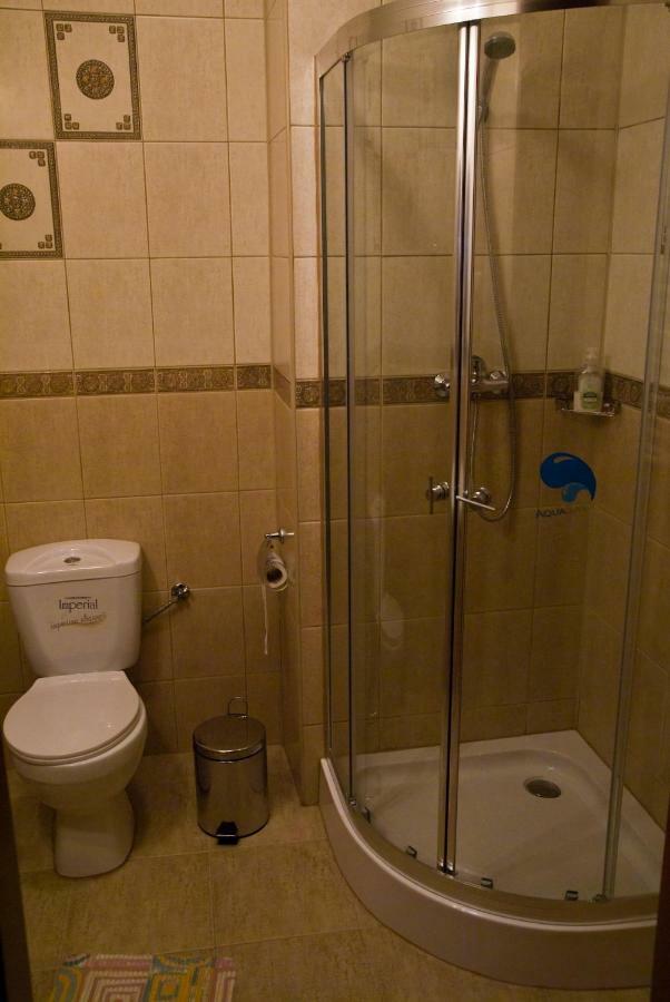 Dwor Dluzniewo Bed & Breakfast Екстериор снимка