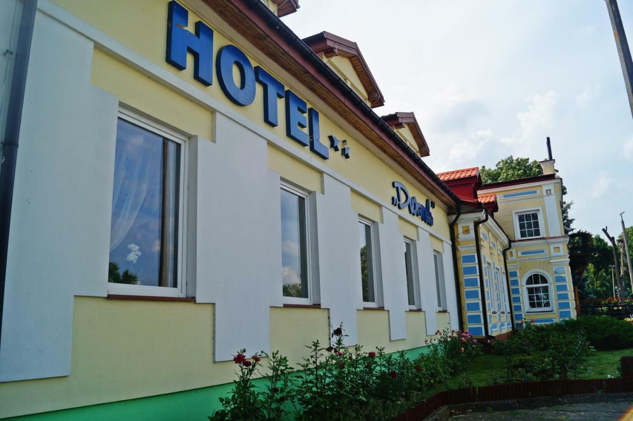 Dwor Dluzniewo Bed & Breakfast Екстериор снимка